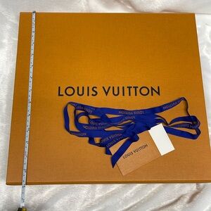 Large Louis Vuitton Magnetic Gift Box